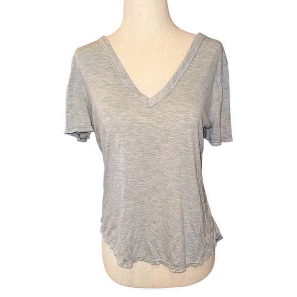 Veronica Beard Light Gray Short Sleeve V-Neck Tee - Picture 1 of 3